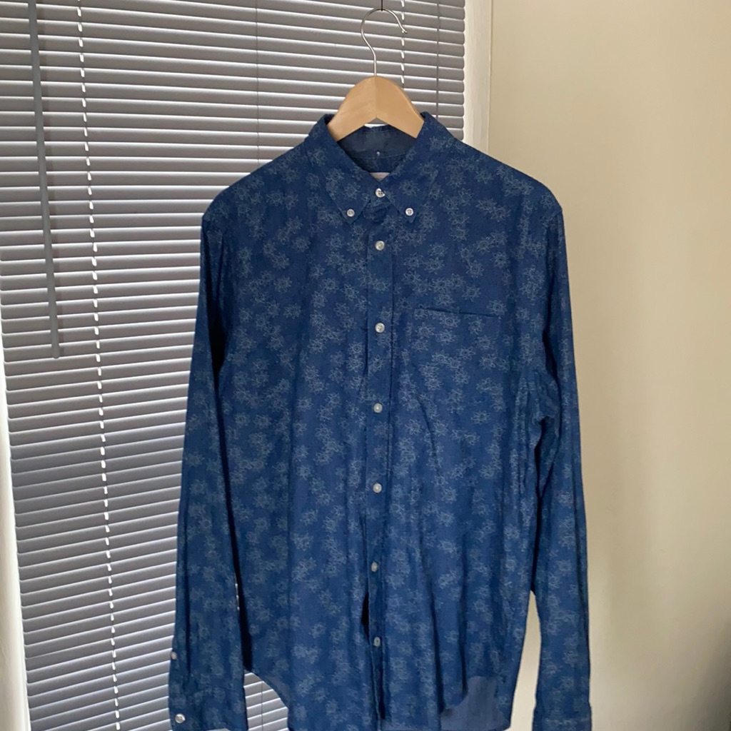 Gap Deigned + Crafted Floral Pattern Button Down